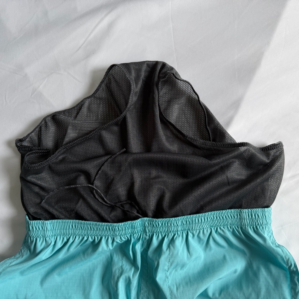 Patagonia Men's Light Teal Shorts (S - 7in inseam) - Picture 4 of 6